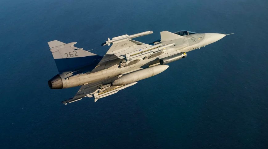 SAAB RECEIVES ORDER FOR GRIPEN C/D DEVELOPMENT